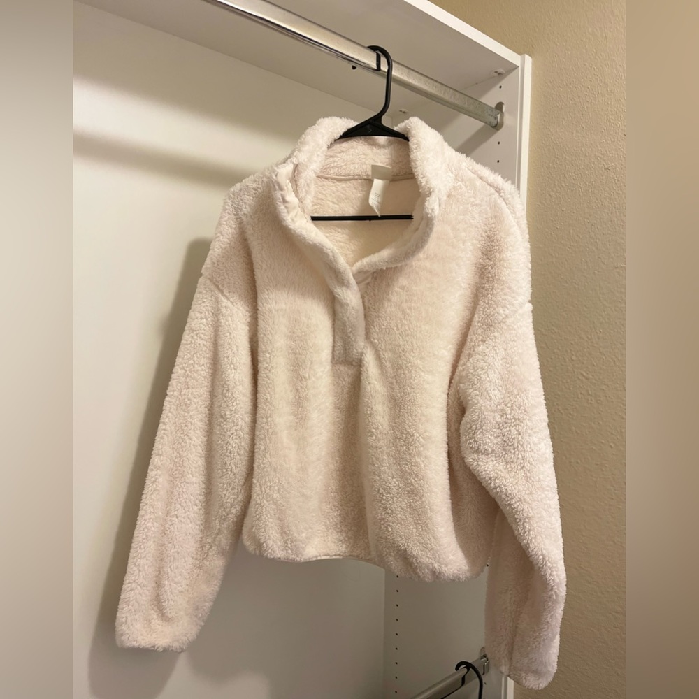 White sweater- Brand: H&M